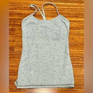 Lululemon power Y tank built in bra  size 6 EUC gray